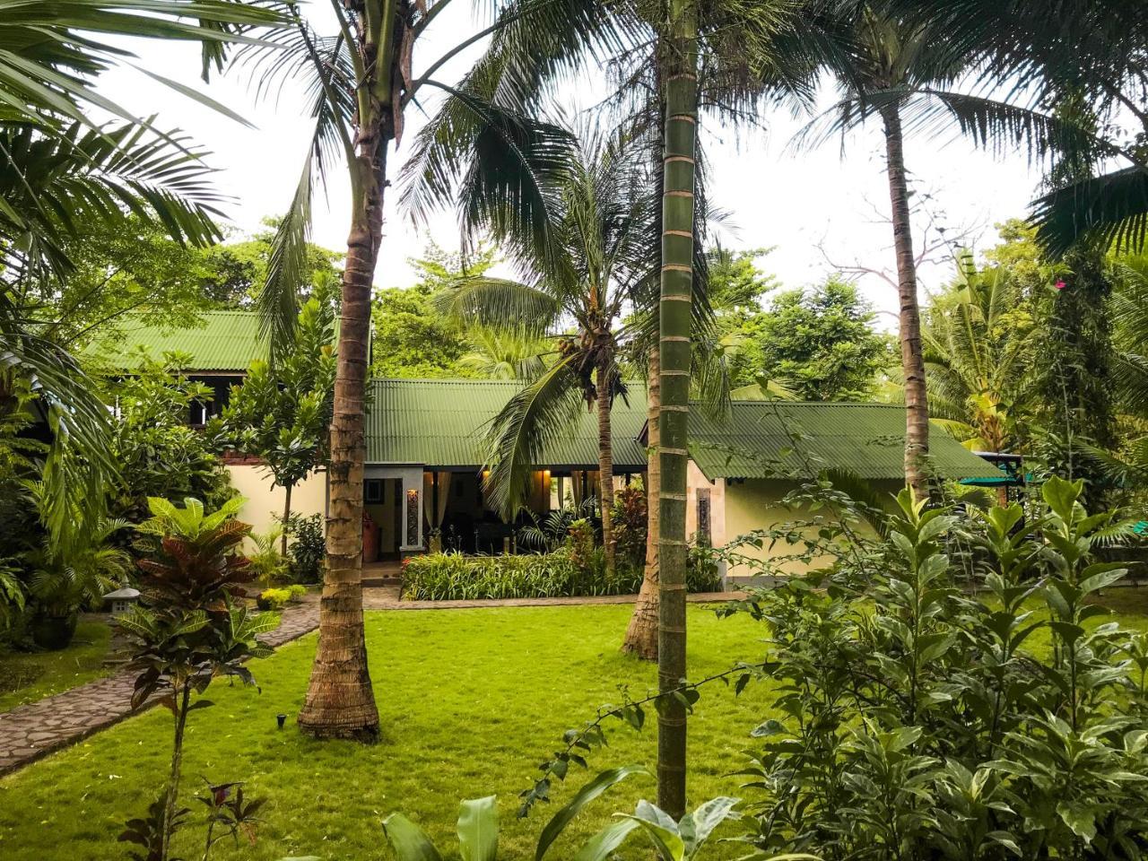 The Village Bunaken Kültér fotó